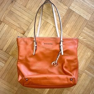 Michael Kors leather shoulder bag